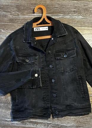 Zara джинсова куртка