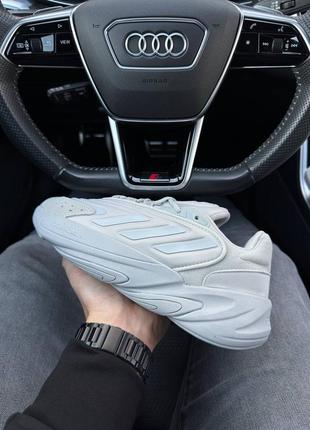Кроссовки adidas