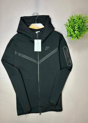 Звезда nike tech fleece