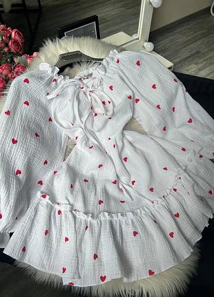 Біла муслінова сукня міні з сердечками хс с м л 42 44 46 48 коротке бавовняне плаття ніжне