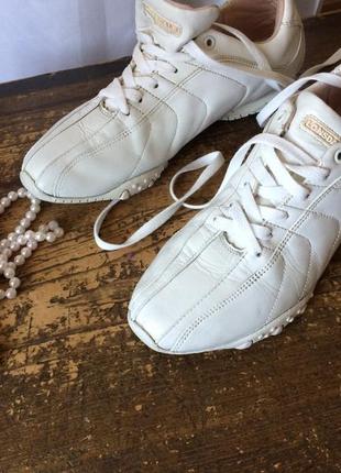 Женские белые кожаные кроссовки lonsdale