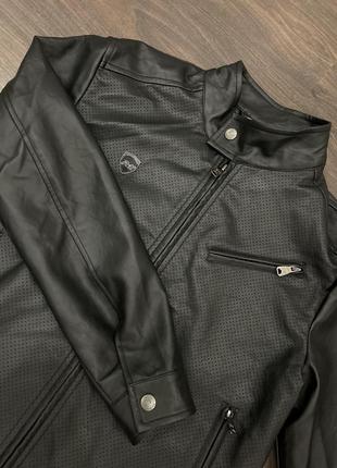 Шкіряна курточка унісекс