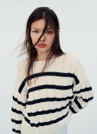 Смугастий трикотажний светр zara, розмір  м