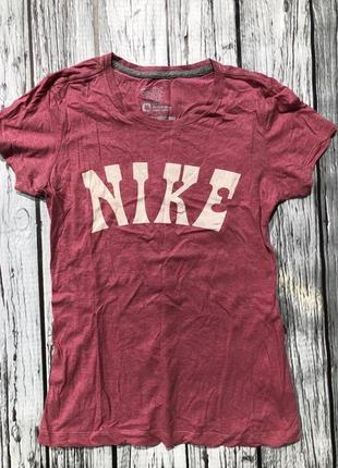 Футболка жіноча "nike".