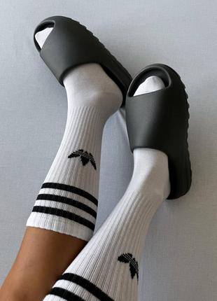 Тапки adidas original swift runs