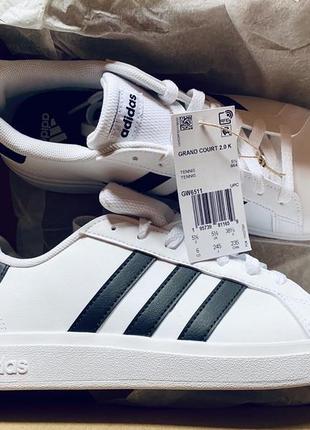 Унисекс кроссовки adidas 38 р.