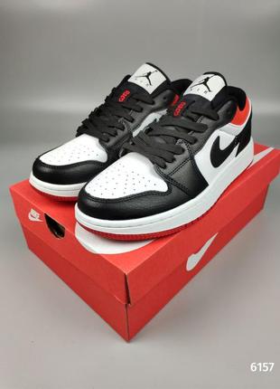 Nike air jordan 1 low black toe2 фото