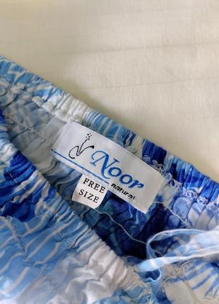 Платье белое с синими цветами, без притечек