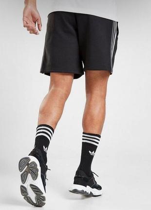 Оригінальні шорти adidas originals «tristripe shorts»3 фото