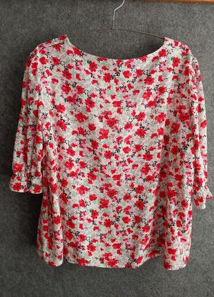 Женственная блуза с цветочным принтом 50-52 размера4 фото
