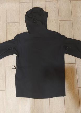 Куртка - вітровка на гортексі