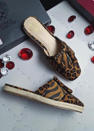 Vince camuto оригінал замшеві леопардові мюлі