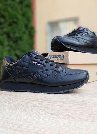 Кросівки reebok classic чорні білий напис