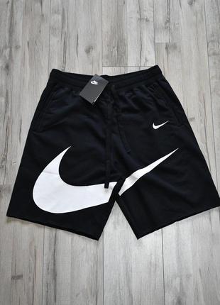 Спортивні шорти nike swoosh3 фото