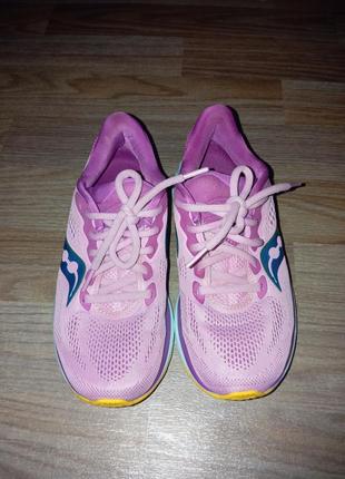 Кросівки жіночі saucony