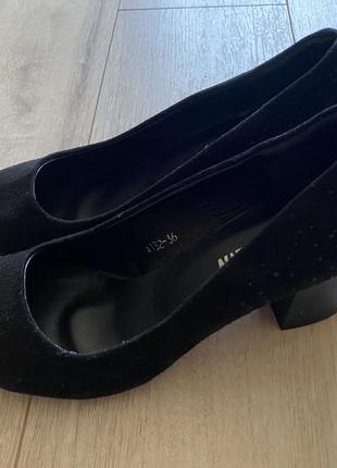 Женские туфли