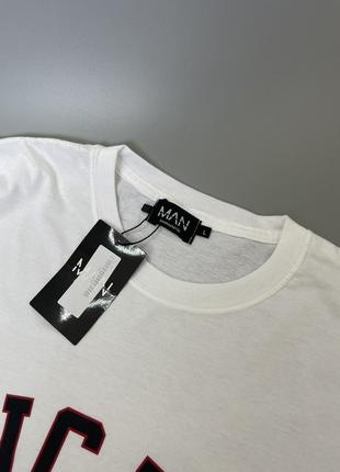 Белая оверсайз футболка boohoo chicago print, принт на груди, чикаго, свободная, широкая, новая8 фото
