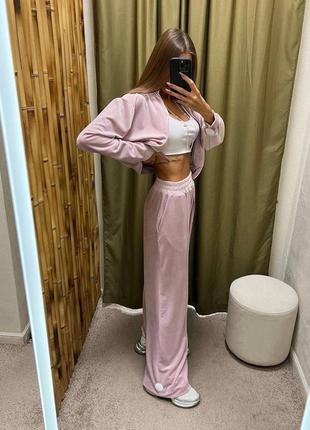 Велюровый костюм