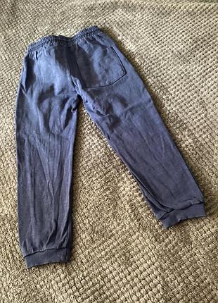 Спортивные штаны reserved