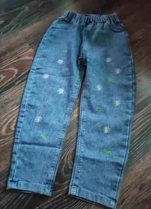 Джинсы на девочек 3-4 года