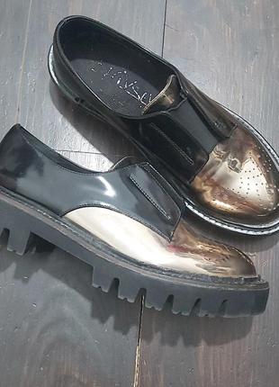 Туфлі лофери лак