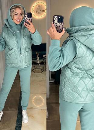 Жіночий костюм трійка