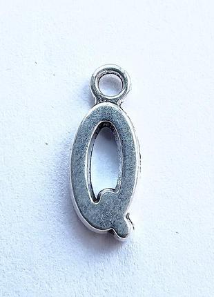 Підвіска металева finding кулон буква англійського алфавіту латиниця античне срібло 17 мм