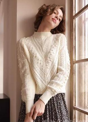 Свитер женский белый