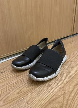 Кроссовки/ туфли