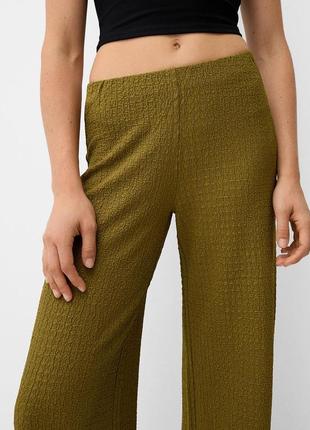 Широкие брюки bershka