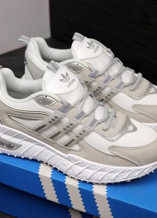 Кроссовки adidas