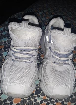 Кроссовки navigator 38 розмер