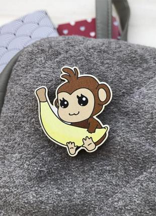 Значок з дерева "мавпочка з бананом"