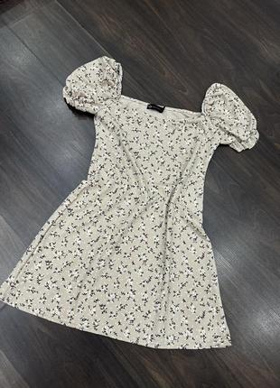 Ніжна сукня