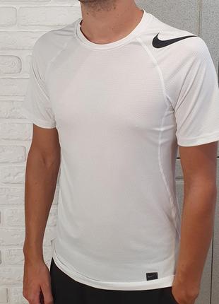 Мужская белая спортивная футболка nike names pro оригинал / найк про драй фит dri fit