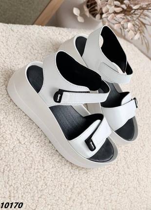 Босоніжки з натуральної шкіри3 фото