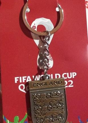 Брелок на ключі футбольний клуб англія британія метал двосторонній