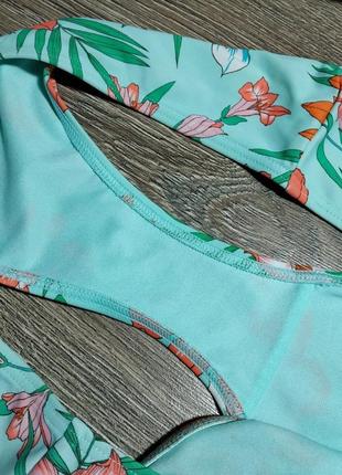 Плавки бірюзові в тропичный квітковий принт2 фото
