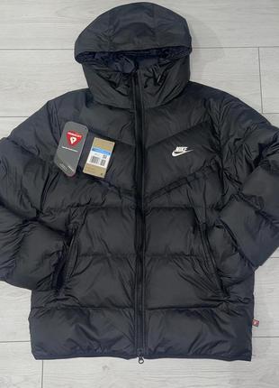 Продам куртку nike nsw storm-fit