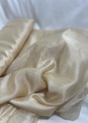 Полуорганза золотая 6.7