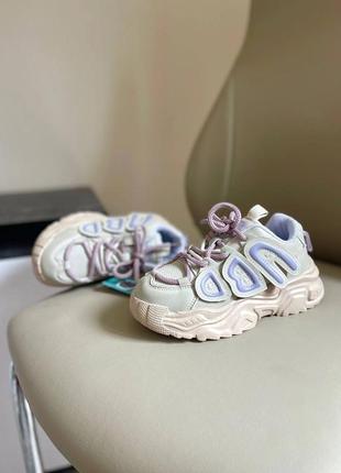 Стильные детские кроссовки