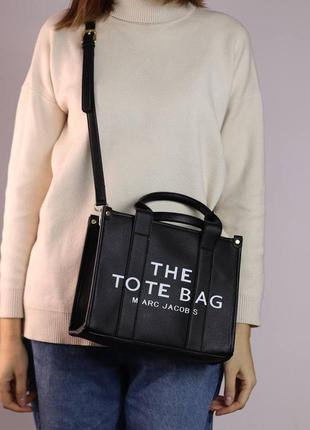 Жіноча сумка sneakers but need a gear bag to go with the kicks