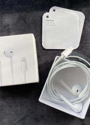 Earpods lightning connector price hotsell
