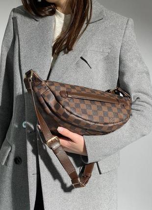 Жіноча сумка-бананка louis vuitton discovery bumbag pm grey chess canvas.
