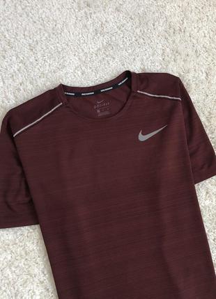 Футболка nike dri fit