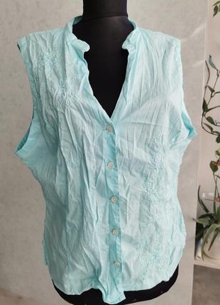 Легкая коттоновая блуза с нежной вышивкой1 фото