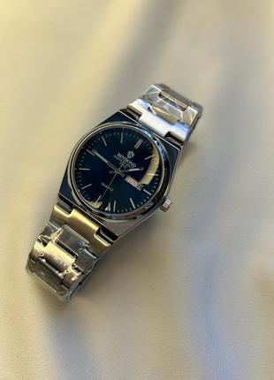 Кварцевые мужские часы