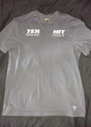 Футболка спортивна