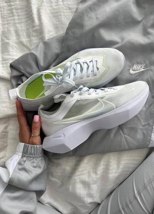 Кросівки жіночі nike grapes vista new