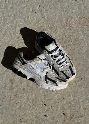 Nike zoom vomero 5 beige/black, женские кроссовки, жюркие кроссовки10 фото